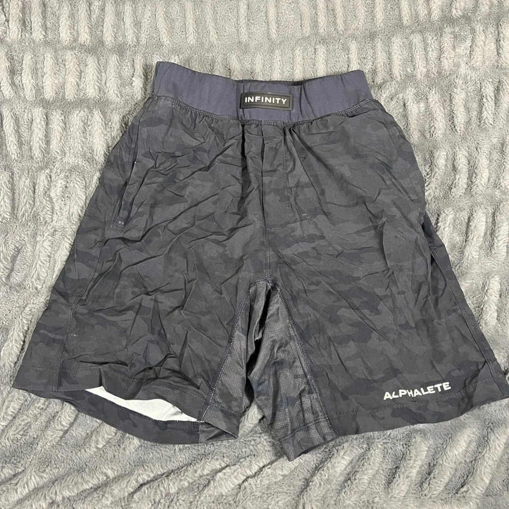 Alphalete Infinity Shorts Mens Small Black Camo‎ Athletic Gym Workout Running